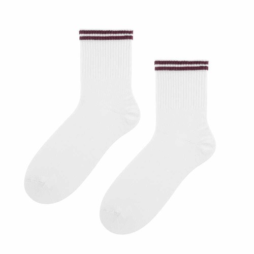 organic-cotton-white-socks-with-burgundy-stripes
