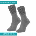 nieuciskające skarpety z wełny merynosa szare
